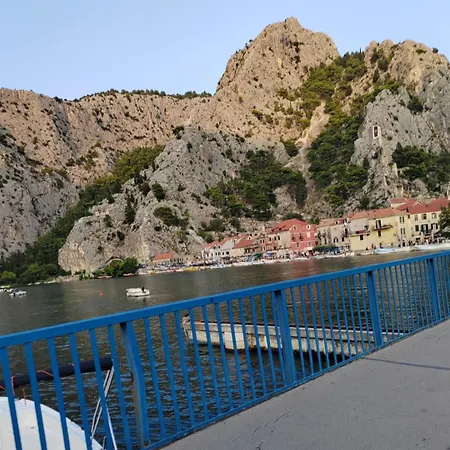 Guest house Branko Vojnovic Omis