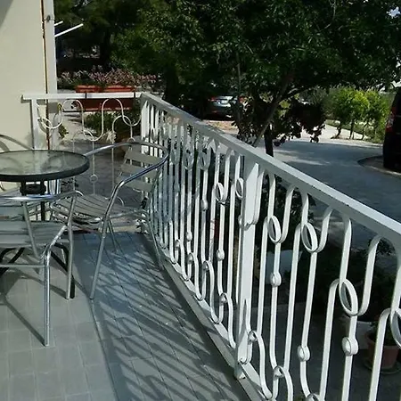 Guest house Branko Vojnovic Omis